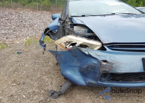 2004 Toyota Prius из США, поврежденный, VIN JTDKB20U240040197